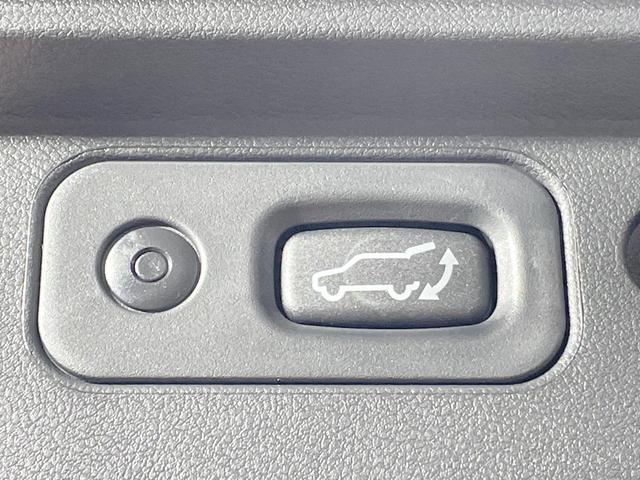 デリカD:5 シャモニー 禁煙車 両側電動ドア 電動リアゲート パワーシート 全周囲カメラ 衝突軽減 レーダークルーズ ハーフレザーシート コーナーセンサー スマートキー LEDヘッド・フォグ オートライト(31枚目)