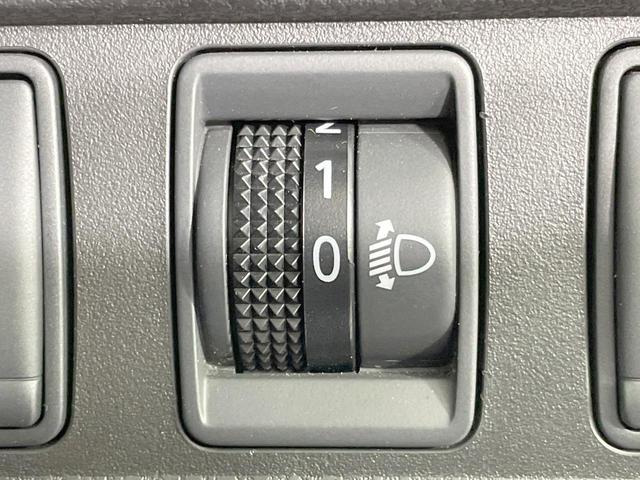 ノート X FOUR Vセレクション+セーフティ 4WD 純正ナビ バックカメラ 衝突軽減ブレーキ スマートキー Bluetooth フルセグ 電動格納ミラー 横滑り防止 パワーウィンドウ ヘッドライトレベライザー トラクションコントロール(35枚目)