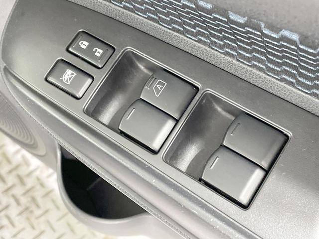 ノート X FOUR Vセレクション+セーフティ 4WD 純正ナビ バックカメラ 衝突軽減ブレーキ スマートキー Bluetooth フルセグ 電動格納ミラー 横滑り防止 パワーウィンドウ ヘッドライトレベライザー トラクションコントロール(46枚目)