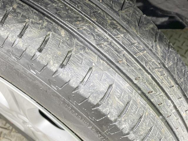 ノート X FOUR Vセレクション+セーフティ 4WD 純正ナビ バックカメラ 衝突軽減ブレーキ スマートキー Bluetooth フルセグ 電動格納ミラー 横滑り防止 パワーウィンドウ ヘッドライトレベライザー トラクションコントロール(55枚目)