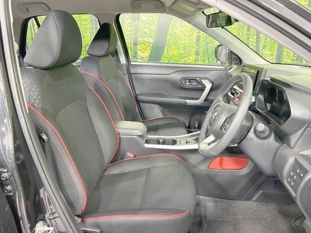 ライズ Ｚ　４ＷＤ　ＳＤナビ　寒冷地仕様　トヨタセーフティセンス　禁煙車　コーナーセンサー　スマートキー　ＬＥＤヘッド　ＥＴＣ　純正１７インチアルミ　オートライト　オートエアコン　ＥＴＣ　Ｂｌｕｅｔｏｏｔｈ（9枚目）