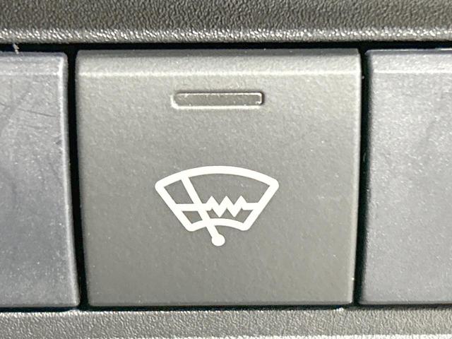 ヤリス Ｘ　純正ナビ　バックカメラ　寒冷地仕様　衝突軽減　レーダークルーズ　オートハイビーム　ＥＴＣ　ステアリングスイッチ　スマートキー　ドライブレコーダー　横滑り防止　Ｂｌｕｅｔｏｏｔｈ　横滑り防止（6枚目）