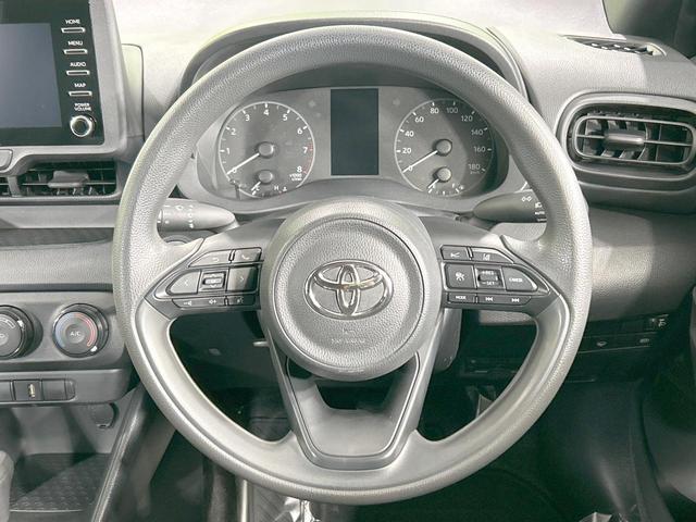 ヤリス Ｘ　純正ナビ　バックカメラ　寒冷地仕様　衝突軽減　レーダークルーズ　オートハイビーム　ＥＴＣ　ステアリングスイッチ　スマートキー　ドライブレコーダー　横滑り防止　Ｂｌｕｅｔｏｏｔｈ　横滑り防止（14枚目）