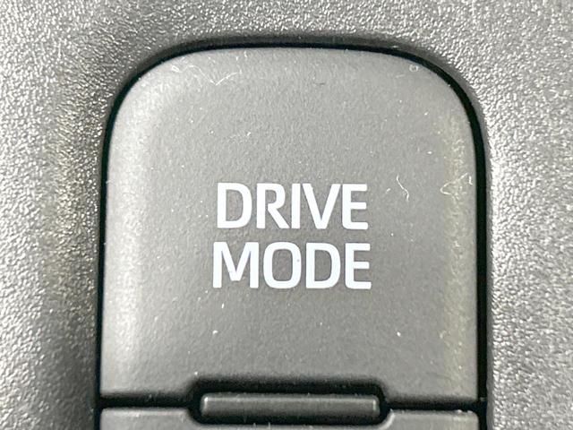 ヤリス Ｘ　純正ナビ　バックカメラ　寒冷地仕様　衝突軽減　レーダークルーズ　オートハイビーム　ＥＴＣ　ステアリングスイッチ　スマートキー　ドライブレコーダー　横滑り防止　Ｂｌｕｅｔｏｏｔｈ　横滑り防止（32枚目）