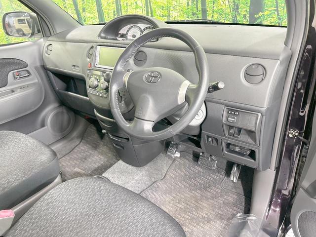 シエンタ ＤＩＣＥリミテッド　４ＷＤ　純正ナビ　バックカメラ　電動スライドドア　ＥＴＣ　７人乗り　ＨＩＤヘッドライト　１４インチＡＷ　電動格納ミラー　オートエアコン　トラクションコントロール　革巻きステアリング（39枚目）