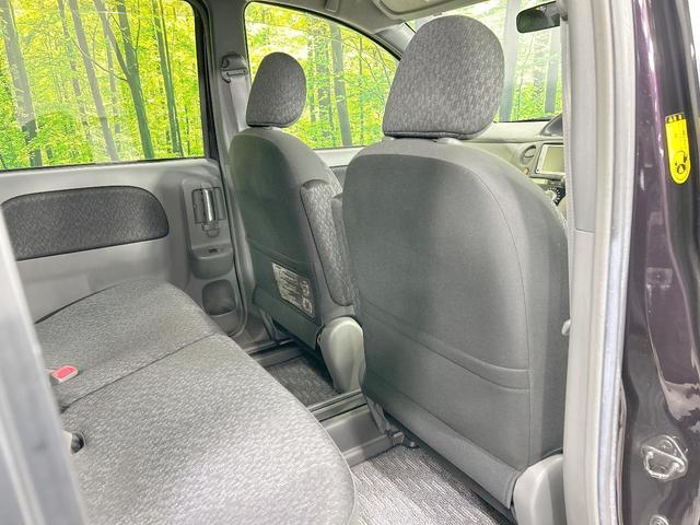 シエンタ ＤＩＣＥリミテッド　４ＷＤ　純正ナビ　バックカメラ　電動スライドドア　ＥＴＣ　７人乗り　ＨＩＤヘッドライト　１４インチＡＷ　電動格納ミラー　オートエアコン　トラクションコントロール　革巻きステアリング（41枚目）