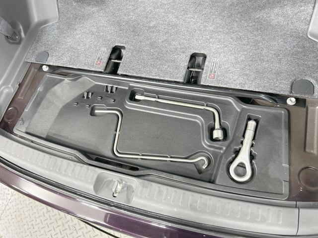 シエンタ ＤＩＣＥリミテッド　４ＷＤ　純正ナビ　バックカメラ　電動スライドドア　ＥＴＣ　７人乗り　ＨＩＤヘッドライト　１４インチＡＷ　電動格納ミラー　オートエアコン　トラクションコントロール　革巻きステアリング（47枚目）