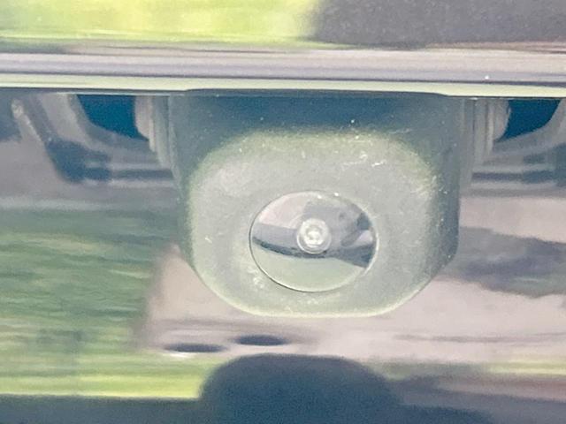 シエンタ ＤＩＣＥリミテッド　４ＷＤ　純正ナビ　バックカメラ　電動スライドドア　ＥＴＣ　７人乗り　ＨＩＤヘッドライト　１４インチＡＷ　電動格納ミラー　オートエアコン　トラクションコントロール　革巻きステアリング（52枚目）