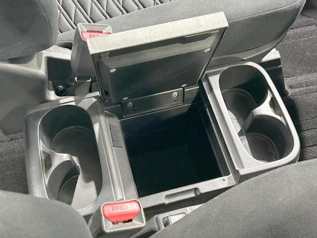 デリカＤ：５ Ｐ　純正１０型ナビ　全周囲カメラ　ＢＳＭ　衝突軽減　両側電動ドア　パワーバックドア　シートヒーター　パワーシート　レーダークルーズ　ドラレコ　ＥＣ　ＬＥＤヘッド・フォグ　純正１８ＡＷ　アイドリングストップ（68枚目）