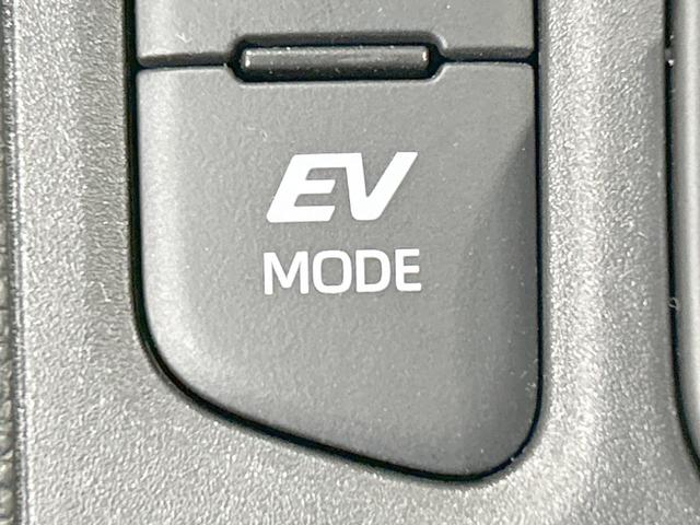 ヤリスクロス ハイブリッドＺ　４ＷＤ　純正８インチナビ　全周囲カメラ　寒冷地仕様　衝突被害軽減システム　レーダークルーズ　禁煙車　ヒートシーター　ステアリングヒーター　フルセグＴＶ　ＬＥＤヘッド　ＥＴＣ　ドラレコ（33枚目）