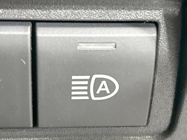 ヤリスクロス ハイブリッドＺ　４ＷＤ　純正８インチナビ　全周囲カメラ　寒冷地仕様　衝突被害軽減システム　レーダークルーズ　禁煙車　ヒートシーター　ステアリングヒーター　フルセグＴＶ　ＬＥＤヘッド　ＥＴＣ　ドラレコ（42枚目）