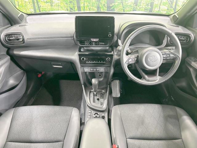 ヤリスクロス Z 4WD 純正8インチナビ 全周囲カメラ 衝突被害軽減システム レーダークルーズ 禁煙車 寒冷地仕様 シートヒーター ステアリングヒーター パワーシート コーナーセンサー LED ドラレコ(2枚目)