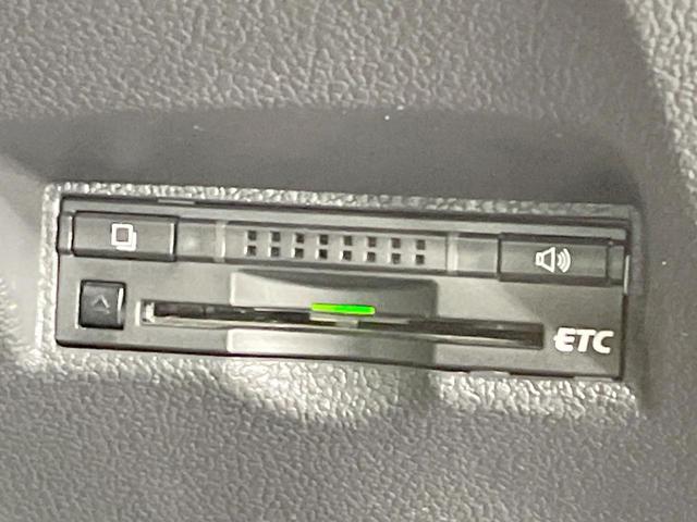 プリウス S 4WD 純正9型ナビ バックカメラ 衝突軽減システム レーダークルーズコントロール LEDヘッド・LEDフォグ ドラレコ ETC オートライト オートエアコン スマートキー(32枚目)