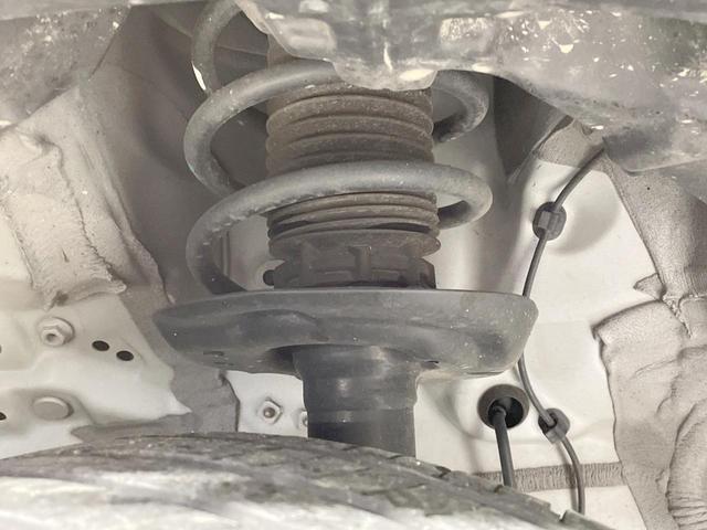 ヤリスクロス ハイブリッドZ 禁煙車 純正8型ナビ 全周囲カメラ BSM パワーシート シートヒーター 衝突軽減 寒冷地仕様 レーダークルーズ LEDヘッド ドラレコ ETC 純正18AW オートハイビーム ステアリングスイッチ(66枚目)