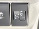ベースグレード　４ＷＤ　電動スライドドア　衝突軽減　レーダークルーズ　シートヒーター　禁煙車　コーナーセンサー　ＬＥＤヘッド　オートライト　オートエアコン　横滑り防止機能　スマートキー（28枚目）