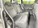 後部座席も気になるようなキズ・汚れやへたり等、大きなダメージはなく、良好な状態です。