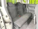 後部座席も気になるようなキズ・汚れやへたり等、大きなダメージはなく、良好な状態です。