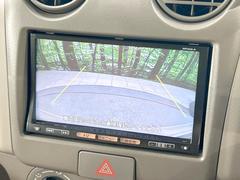 【バックカメラ】駐車時に後方がリアルタイム映像で確認できます。大型商業施設や立体駐車場での駐車時や、夜間のバック時に大活躍！運転スキルに関わらず、今や必須となった装備のひとつです！ 4