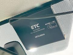 【ＥＴＣ】高速道路の料金所をストレスなく通過！話題のスポットやサービスエリアに多い「スマートIntercooler」利用時は必須のアイテムです。当店でセットアップを実施、ご納車当日からすぐにご利用いただけます！ 6