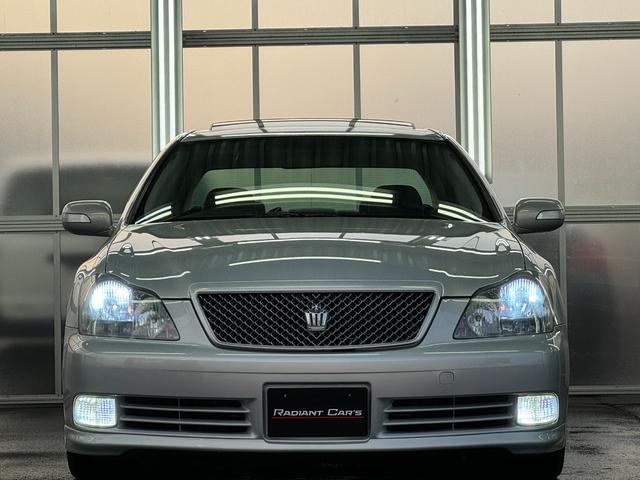 クラウン アスリートi－Fourの中古車を探すなら【グーネット】