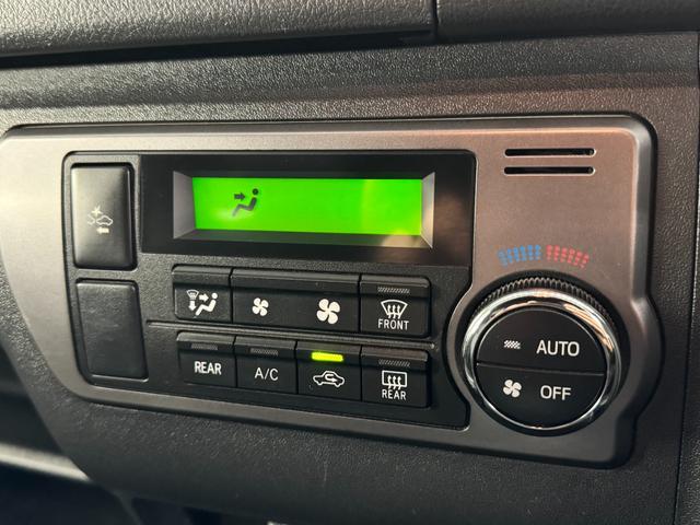 ハイエースバン スーパーＧＬ　ダークプライムＩＩ　トヨタセーフティセンス／ナイトロパワー１７インチ／新品ＴＯＹＯホワイトレター／ＬＥＤヘッドライト／オートハイビーム／レザー調シートカバー／コンビハンドル／純正メモリーナビＴＶ／Ｂカメラ／リアスポイラー（58枚目）