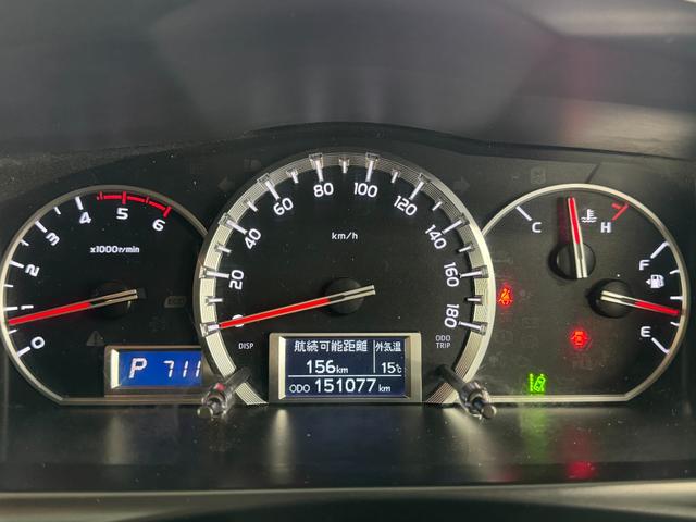 ハイエースバン スーパーＧＬ　ダークプライムＩＩ　トヨタセーフティセンス／ナイトロパワー１７インチ／新品ＴＯＹＯホワイトレター／ＬＥＤヘッドライト／オートハイビーム／レザー調シートカバー／コンビハンドル／純正メモリーナビＴＶ／Ｂカメラ／リアスポイラー（67枚目）