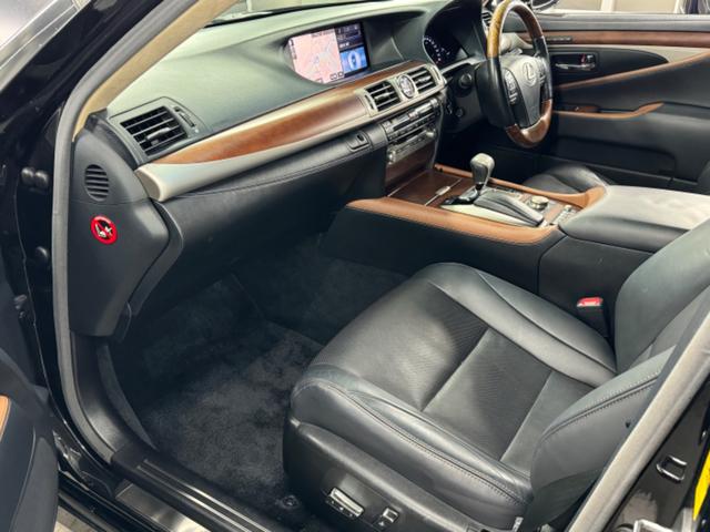 LEXUS LS LS600HL