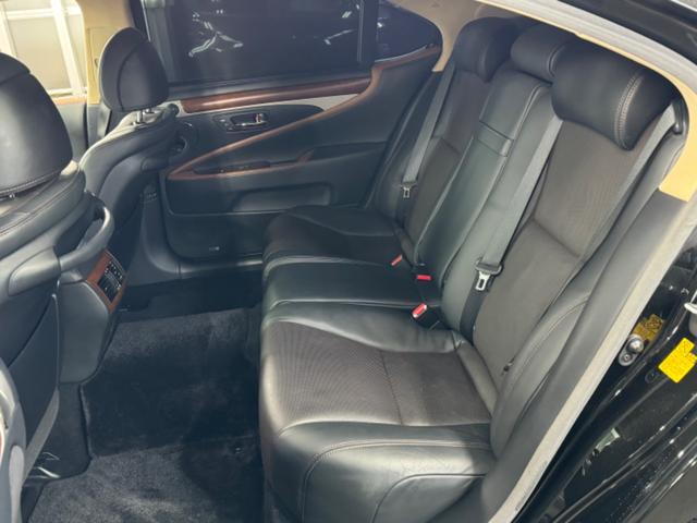 LEXUS LS LS600HL