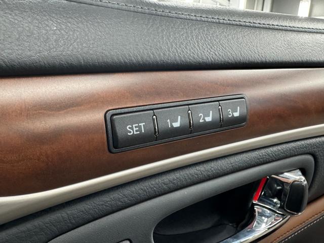 LEXUS LS LS600HL