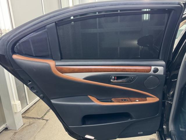 LEXUS LS LS600HL