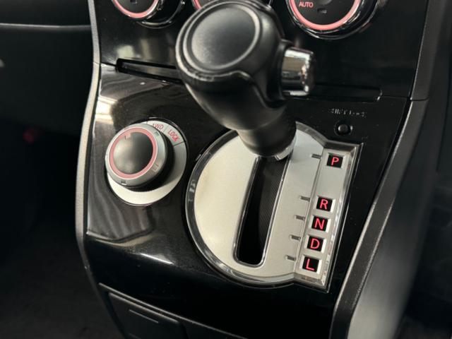 デリカＤ：５ Ｄ　パワーパッケージ　本州仕入れ／ＭＫＷ１６インチアルミ／ＢＦグッドリッチ／グリルマーカー／アルパインナビＴＶ／バックカメラ／両側パワースライドドア／シートヒーター／クルーズコントロール／社外フォグランプ／パドルシフト（57枚目）