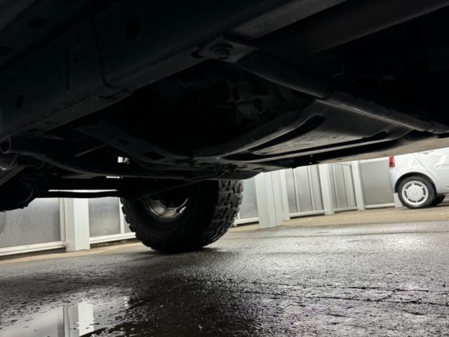 ジープ・ラングラーアンリミテッド スポーツ リフトアップ/マッドタイヤ/社外バンパー/社外グリル/社外ヘッドライト/サイドマーカー/サイドステップ/ルーフラック/テールガード/アルパインフローティングナビTV/バックカメラ/ETC車載器(31枚目)