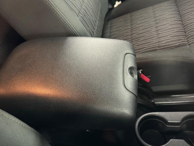 ジープ・ラングラーアンリミテッド スポーツ リフトアップ/マッドタイヤ/社外バンパー/社外グリル/社外ヘッドライト/サイドマーカー/サイドステップ/ルーフラック/テールガード/アルパインフローティングナビTV/バックカメラ/ETC車載器(60枚目)