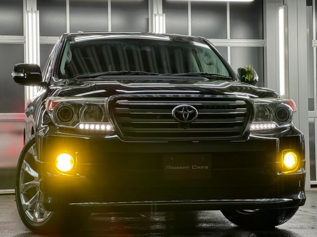 ランドクルーザー ＺＸ　１ナンバー登録／ＷＡＬＤ２２インチ／モデリスタエアロ／ガナドールマフラー／社外テール／サンルーフ／黒革シート／シートヒーター／ベンチレーション／サスコン／メーカーＯＰナビＴＶ／コーナーソナー／エンスタ（17枚目）