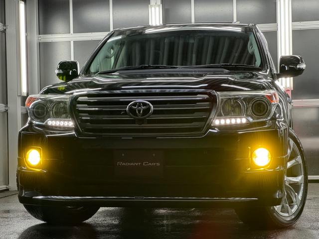 ランドクルーザー ＺＸ　１ナンバー登録／ＷＡＬＤ２２インチ／モデリスタエアロ／ガナドールマフラー／社外テール／サンルーフ／黒革シート／シートヒーター／ベンチレーション／サスコン／メーカーＯＰナビＴＶ／コーナーソナー／エンスタ（18枚目）