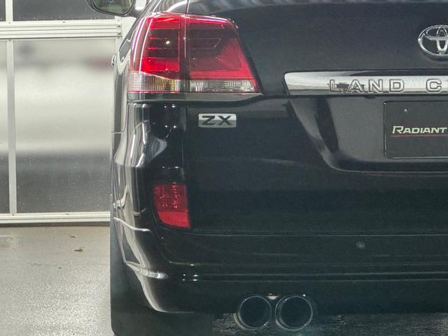 ランドクルーザー ＺＸ　１ナンバー登録／ＷＡＬＤ２２インチ／モデリスタエアロ／ガナドールマフラー／社外テール／サンルーフ／黒革シート／シートヒーター／ベンチレーション／サスコン／メーカーＯＰナビＴＶ／コーナーソナー／エンスタ（25枚目）