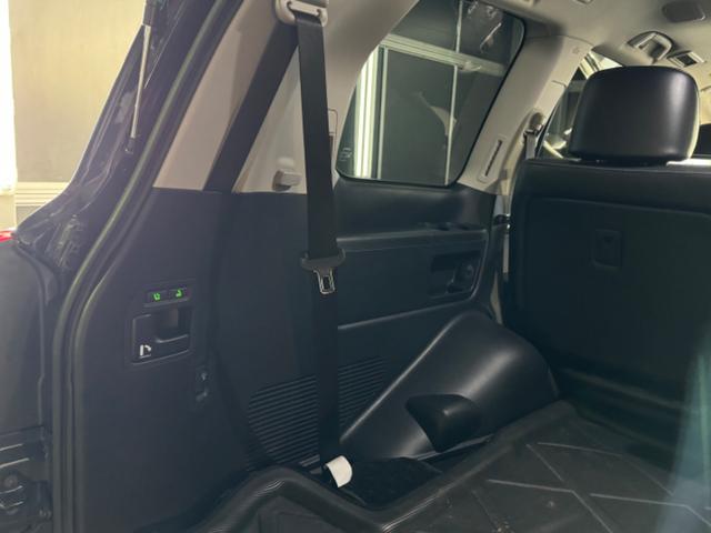 ランドクルーザー ＺＸ　１ナンバー登録／ＷＡＬＤ２２インチ／モデリスタエアロ／ガナドールマフラー／社外テール／サンルーフ／黒革シート／シートヒーター／ベンチレーション／サスコン／メーカーＯＰナビＴＶ／コーナーソナー／エンスタ（52枚目）