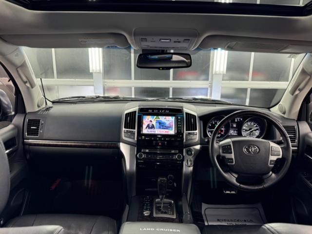 ランドクルーザー ＺＸ　１ナンバー登録／ＷＡＬＤ２２インチ／モデリスタエアロ／ガナドールマフラー／社外テール／サンルーフ／黒革シート／シートヒーター／ベンチレーション／サスコン／メーカーＯＰナビＴＶ／コーナーソナー／エンスタ（60枚目）