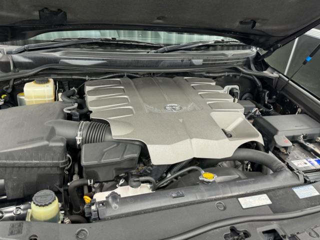 ランドクルーザー ＺＸ　１ナンバー登録／ＷＡＬＤ２２インチ／モデリスタエアロ／ガナドールマフラー／社外テール／サンルーフ／黒革シート／シートヒーター／ベンチレーション／サスコン／メーカーＯＰナビＴＶ／コーナーソナー／エンスタ（77枚目）