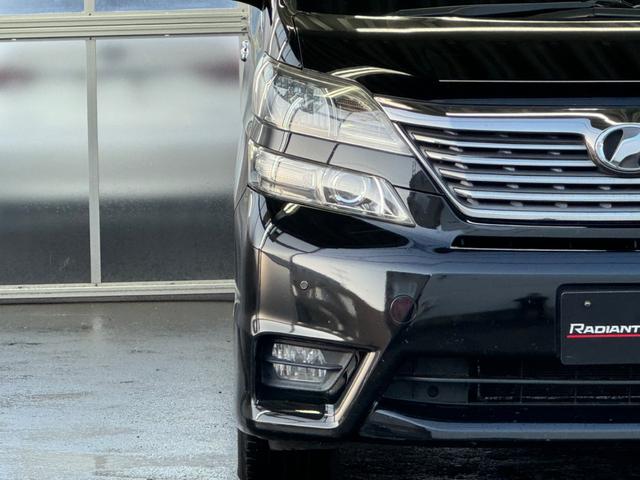 ヴェルファイア ３．５Ｚ　プラチナセレクションＩＩ　タイプゴールド　社外１８インチＡＷ／システムコンソール／両側パワースライドドア／パワーバックドア／純正オプションナビＴＶ／バックカメラ／コンビハンドル／ＥＴＣ車載器／切替４ＷＤ／コーナーセンサー／クルーズコントロール（8枚目）