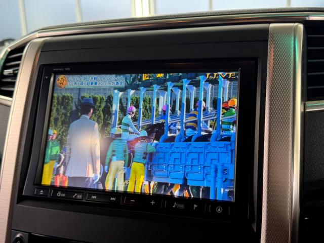 ヴェルファイア ３．５Ｚ　プラチナセレクションＩＩ　タイプゴールド　社外１８インチＡＷ／システムコンソール／両側パワースライドドア／パワーバックドア／純正オプションナビＴＶ／バックカメラ／コンビハンドル／ＥＴＣ車載器／切替４ＷＤ／コーナーセンサー／クルーズコントロール（45枚目）