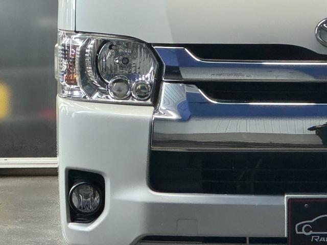 ハイエースバン ロングワイドスーパーＧＬ　本州仕入れ／ナイトロパワー１７インチ／新品タイヤ／ローダウン／ベッドキット／両側パワースライド／ＬＥＤヘッドライト／社外ＳＤナビＴＶ／追加スピーカー／バックカメラ／ＥＴＣ車載器／ドラレコ／シートカバー（11枚目）