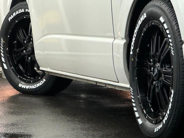 ハイエースバン ロングワイドスーパーＧＬ　本州仕入れ／ナイトロパワー１７インチ／新品タイヤ／ローダウン／ベッドキット／両側パワースライド／ＬＥＤヘッドライト／社外ＳＤナビＴＶ／追加スピーカー／バックカメラ／ＥＴＣ車載器／ドラレコ／シートカバー（28枚目）