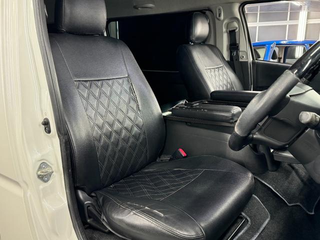 ハイエースバン ロングワイドスーパーＧＬ　本州仕入れ／ナイトロパワー１７インチ／新品タイヤ／ローダウン／ベッドキット／両側パワースライド／ＬＥＤヘッドライト／社外ＳＤナビＴＶ／追加スピーカー／バックカメラ／ＥＴＣ車載器／ドラレコ／シートカバー（36枚目）