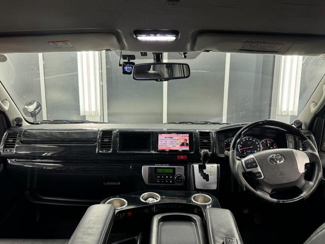 ハイエースバン ロングワイドスーパーＧＬ　本州仕入れ／ナイトロパワー１７インチ／新品タイヤ／ローダウン／ベッドキット／両側パワースライド／ＬＥＤヘッドライト／社外ＳＤナビＴＶ／追加スピーカー／バックカメラ／ＥＴＣ車載器／ドラレコ／シートカバー（50枚目）