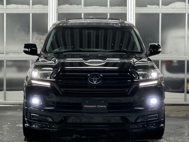 ランドクルーザー ZX 後期フェイス/WALDエアロ/オーバーフェンダー/エルフォード24インチ/アルパイン10インチナビTV/黒革シート/サンルーフ/パワーバックドア/ヒッチメンバー/サスコン/エンスタ/社外マフラー(2枚目)