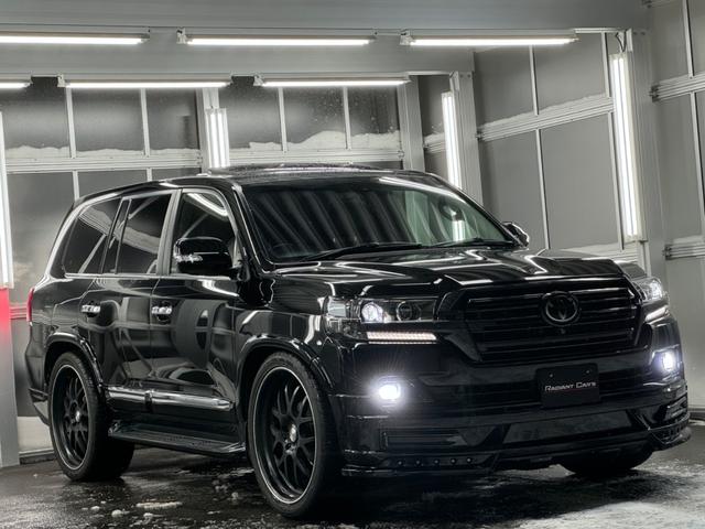 ランドクルーザー ZX 後期フェイス/WALDエアロ/オーバーフェンダー/エルフォード24インチ/アルパイン10インチナビTV/黒革シート/サンルーフ/パワーバックドア/ヒッチメンバー/サスコン/エンスタ/社外マフラー(5枚目)