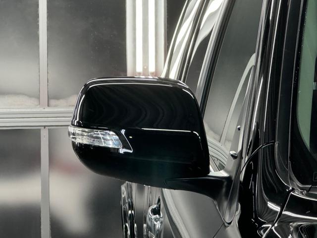 ランドクルーザー ZX 後期フェイス/WALDエアロ/オーバーフェンダー/エルフォード24インチ/アルパイン10インチナビTV/黒革シート/サンルーフ/パワーバックドア/ヒッチメンバー/サスコン/エンスタ/社外マフラー(7枚目)