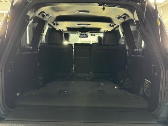 ランドクルーザー ZX 後期フェイス/WALDエアロ/オーバーフェンダー/エルフォード24インチ/アルパイン10インチナビTV/黒革シート/サンルーフ/パワーバックドア/ヒッチメンバー/サスコン/エンスタ/社外マフラー(40枚目)