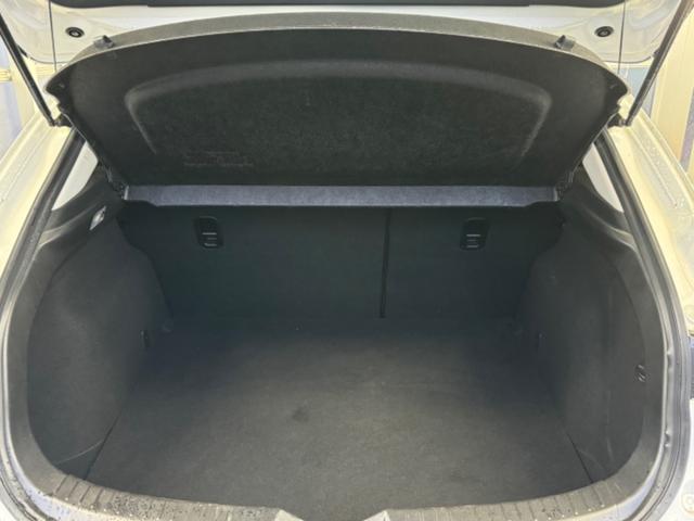 アクセラスポーツ ２２ＸＤ　Ｌパッケージ　レザーシート／サンルーフ／社外エアロ／ＢＯＳＥサウンド／マツダコネクトナビＴＶ／バックカメラ／純正エンジンスターター／レーダークルーズ／シートヒーター／ハンドルヒーター／ＬＥＤライト／ワンオーナー（46枚目）